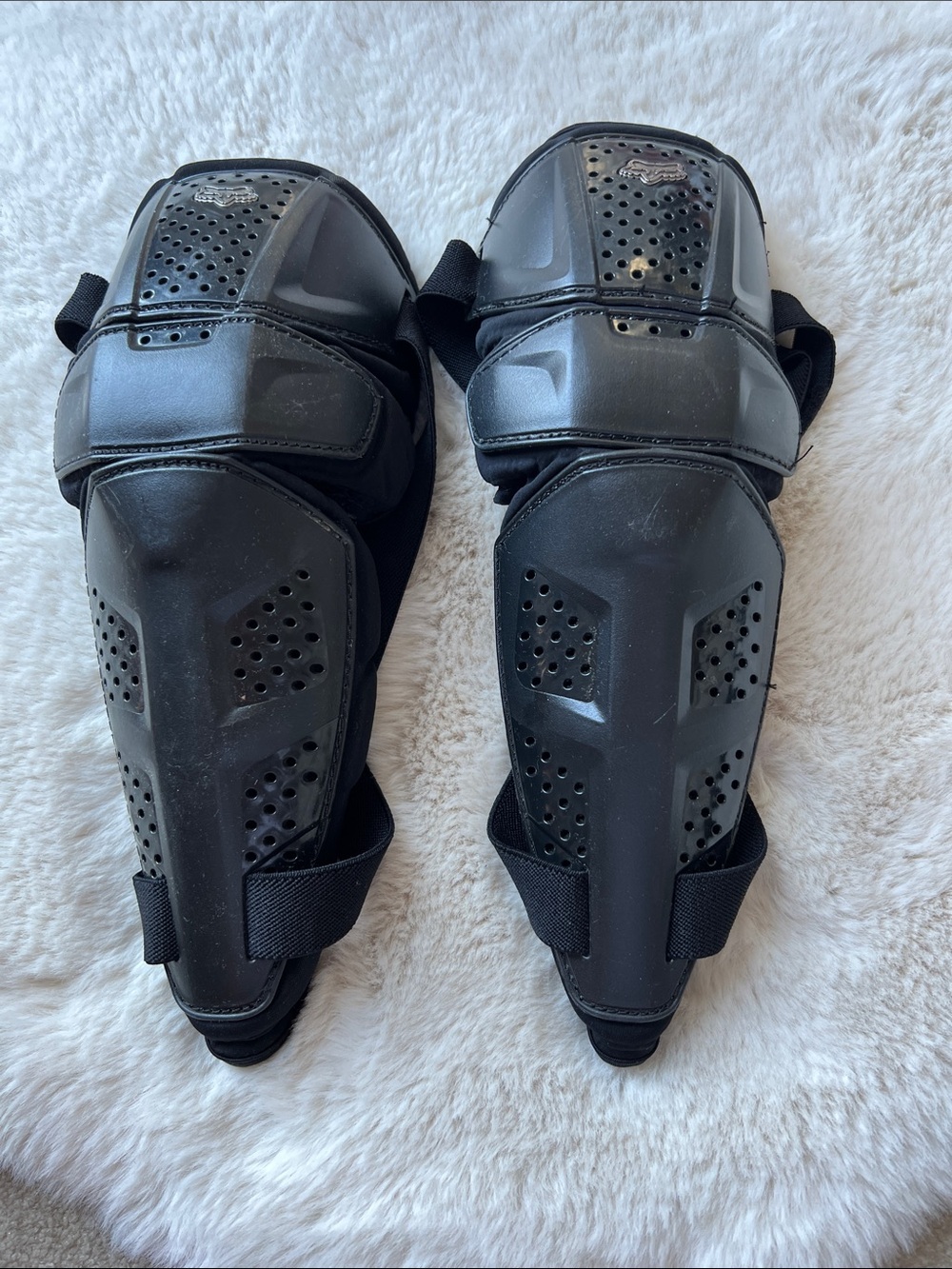 Fox Black Elbow Guards